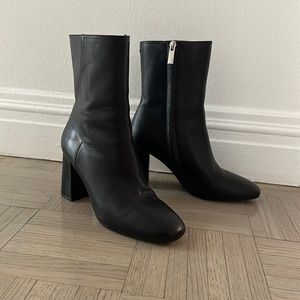 INEZ black boots 2.8 heels barely worn